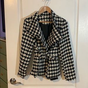 Houndstooth Wrap jacket